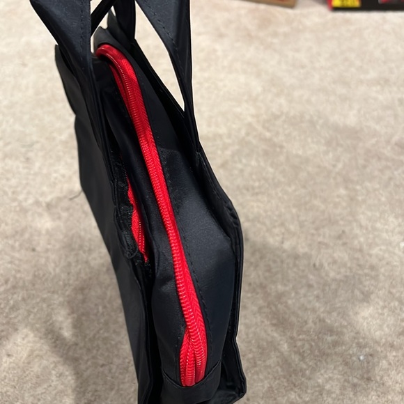 Black and red smashbox cosmetic bag - Picture 5 of 5